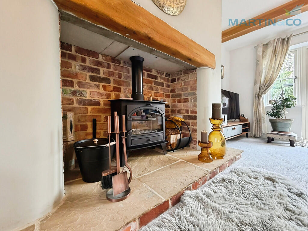 House in West Lindsey, Saxilby, Saxilby with Ingleby CP - More