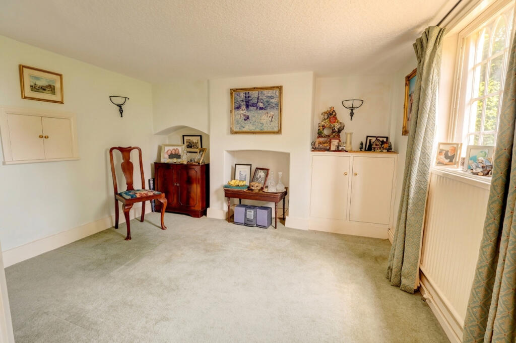 House in Princes Risborough, Buckinghamshire - More
