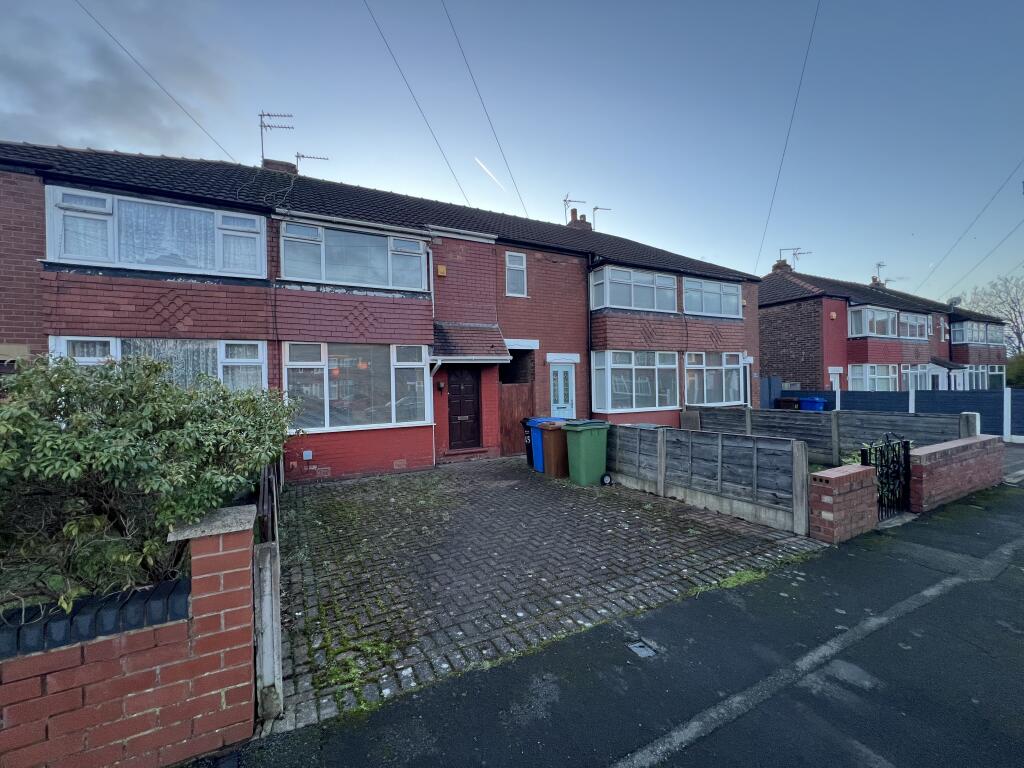 , Belvedere Avenue, Reddish photo 2