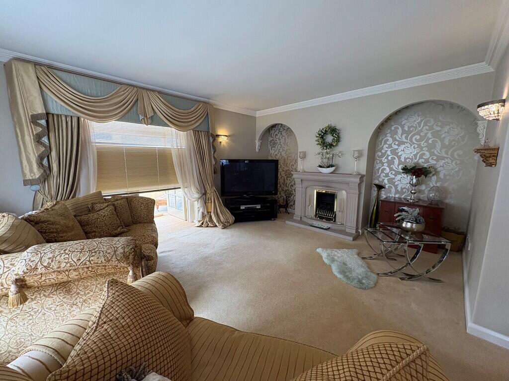 House in South Holland, Surfleet - View 3