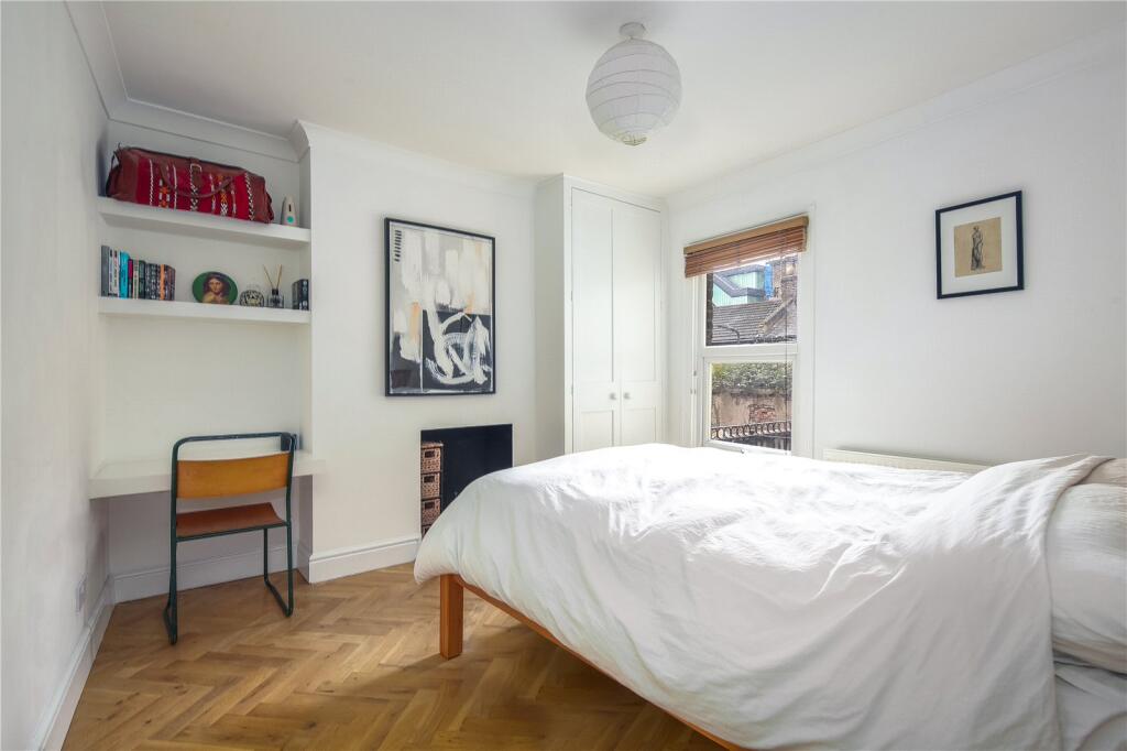 Apartment in London - View 4