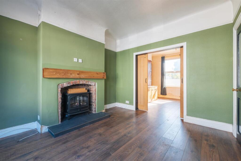 House in Wirral, Liverpool City Region - View 3