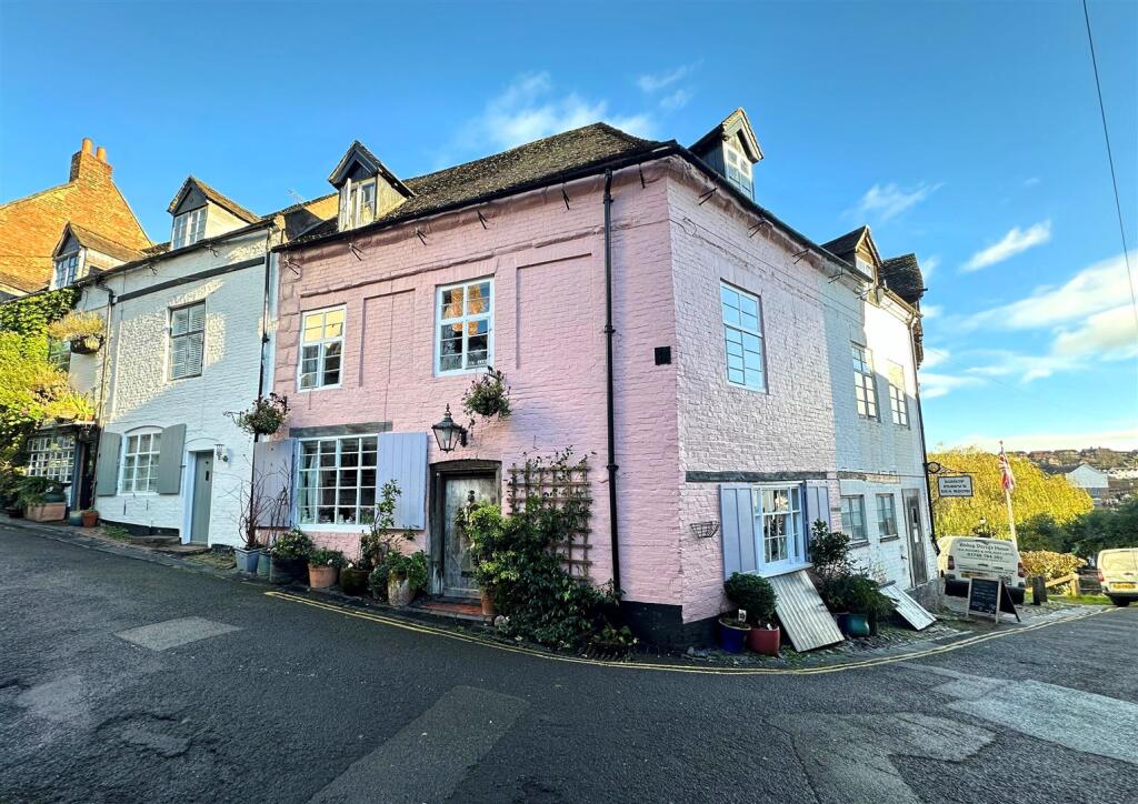 Main image of property: 54 Cartway, Bridgnorth