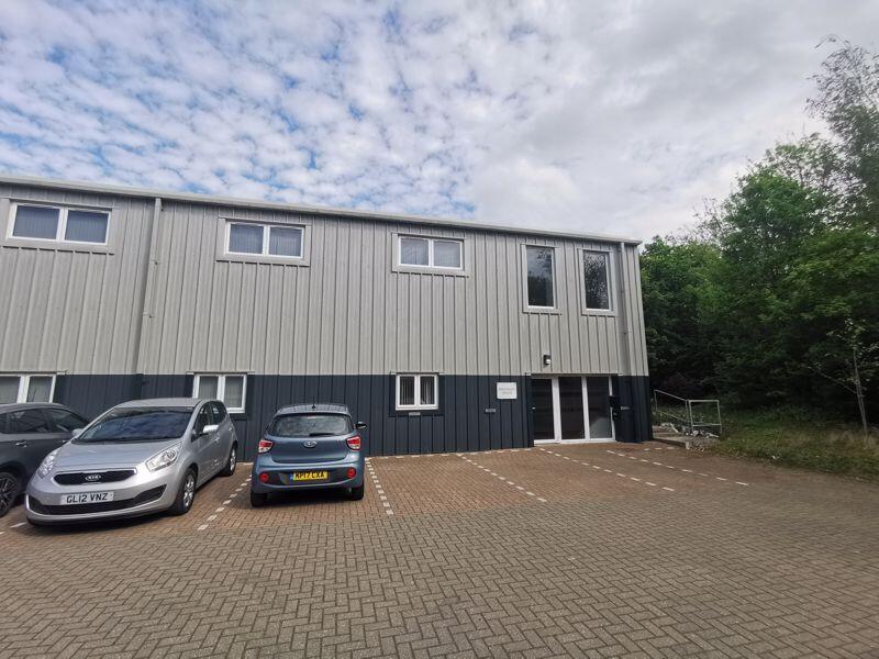 Main image of property: NEWLY BUILT OFFICE BUILDING WITH EXCELLENT NATURAL LIGHT TO BE LET 