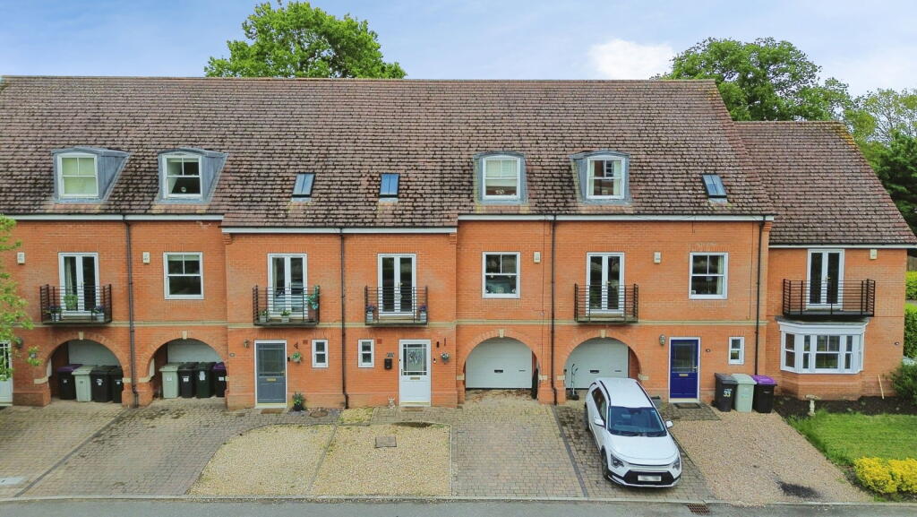 Main image of property: Sterling Place, Woodhall Spa, LN10 6NE