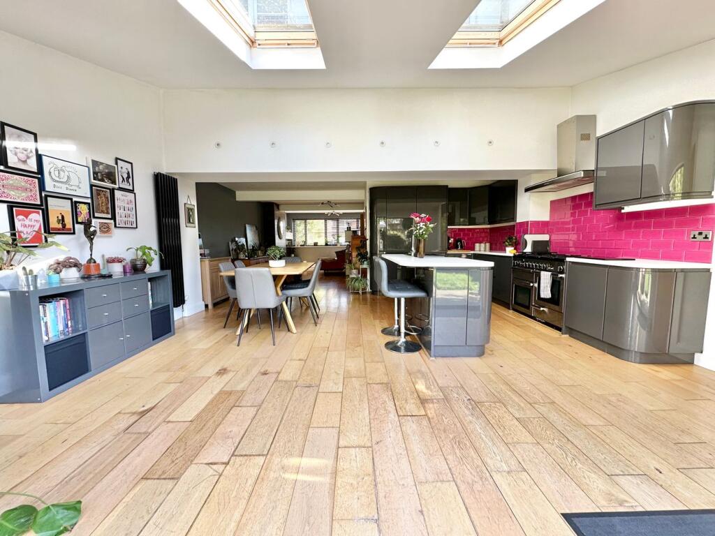 House in Bexhill-on-Sea, Collington - View 4