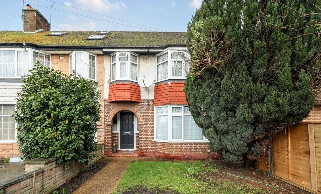 3-bed terraced on 65 Cloister Road, London, W3 0DF, £550,000
