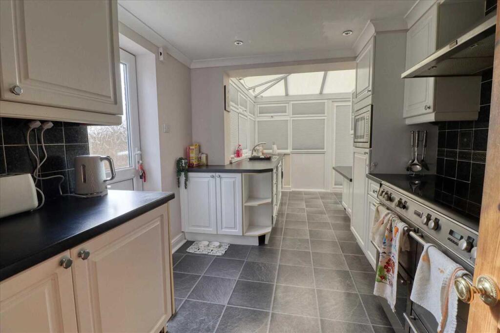 Clapgate Drive, Little Clacton photo 3