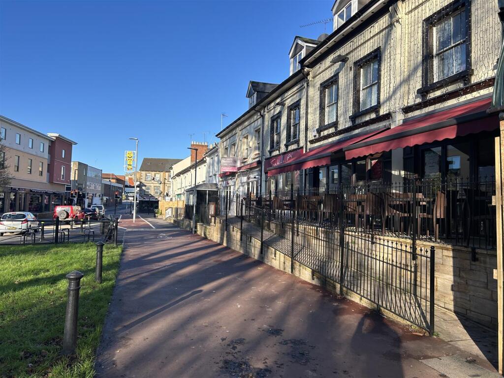 房产图片 22 - 伊弗尔西南西露台