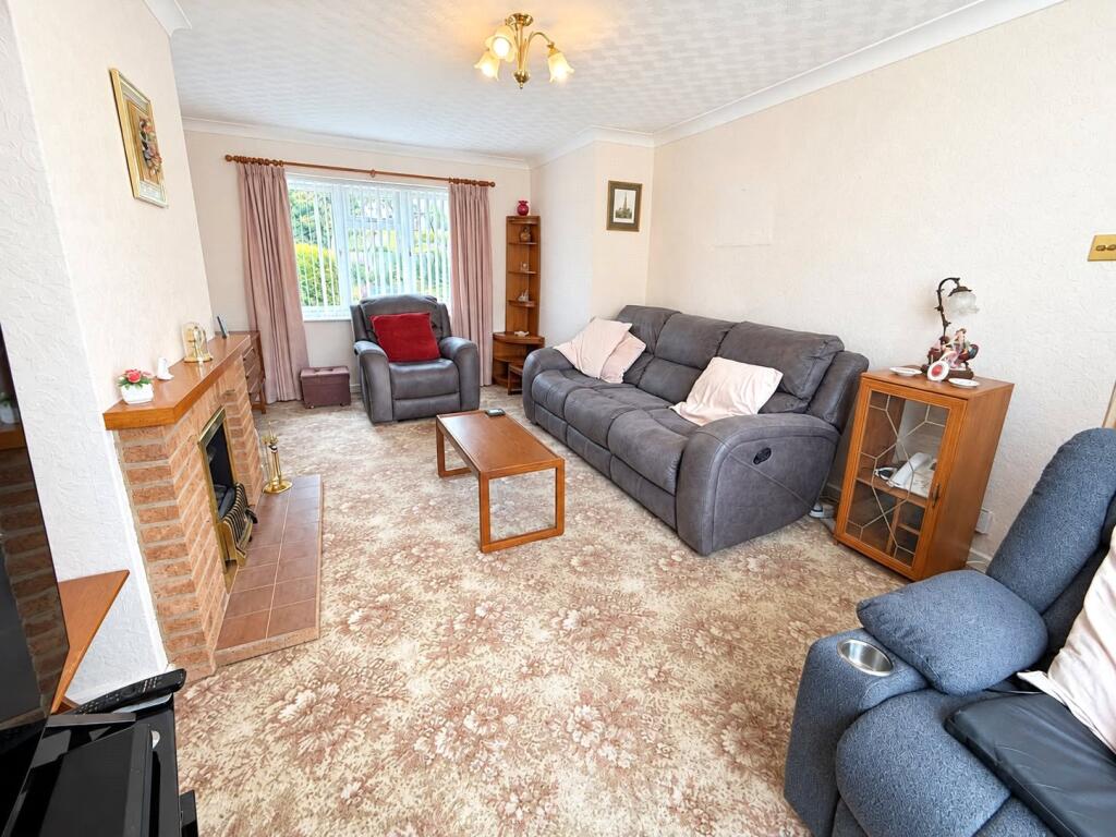 Mansfield Road, Blidworth, Mansfield, Nottinghamshire, NG21 photo 4