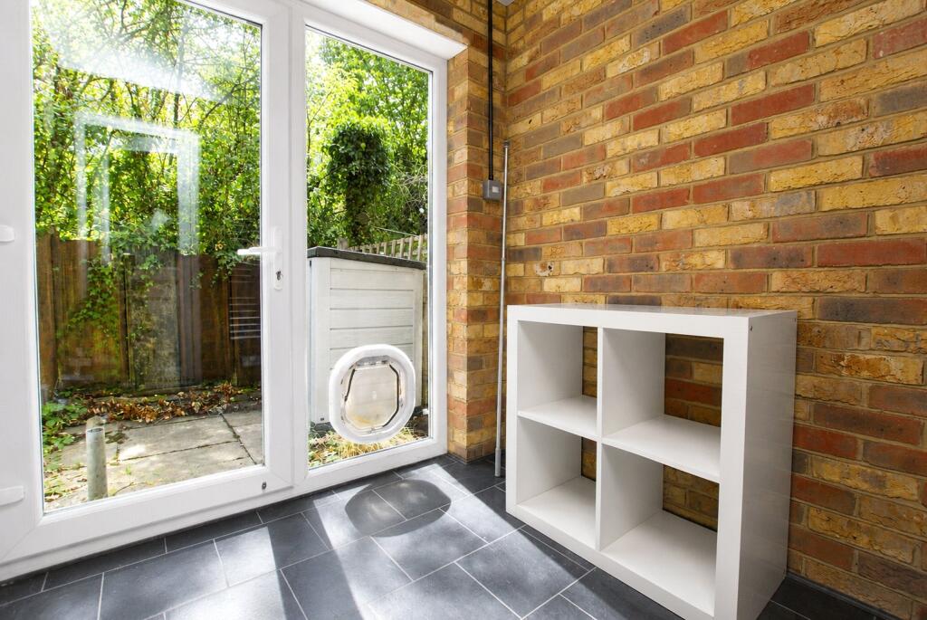 House in Guildford - View 5