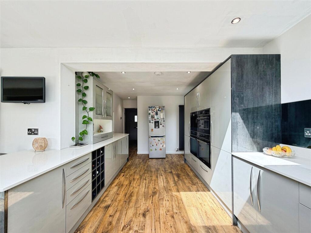 Merryfield Crescent, Angmering, West Sussex - View 6