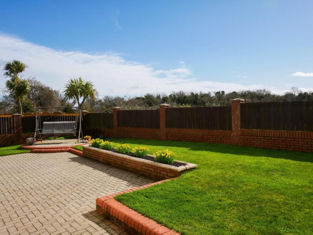 Whitcliffe Drive, Penarth image 4