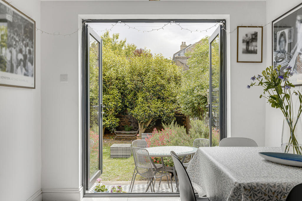 House in London - View 4
