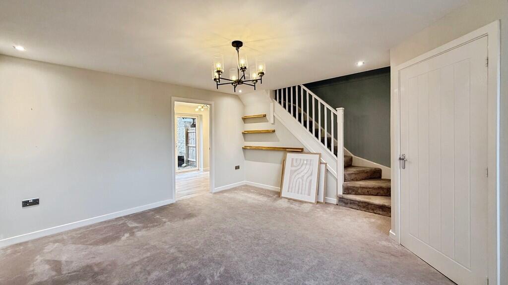 House in Warminster, Tascroft Rise, Wiltshire - View 4