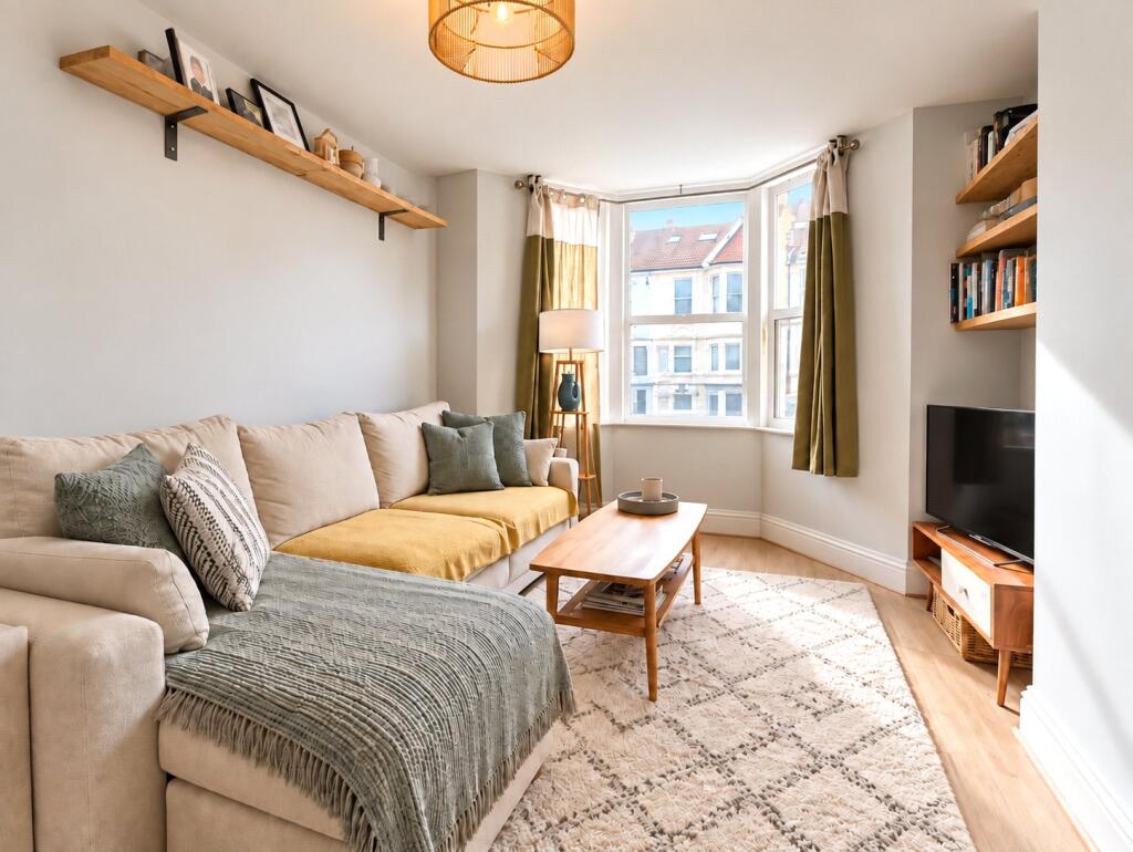 Apartment in Bristol, Brislington - View 2