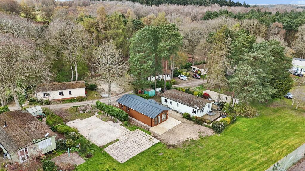 2-bed caravan on Merry Hill Country Park, Honingham, Norwich, £234,995