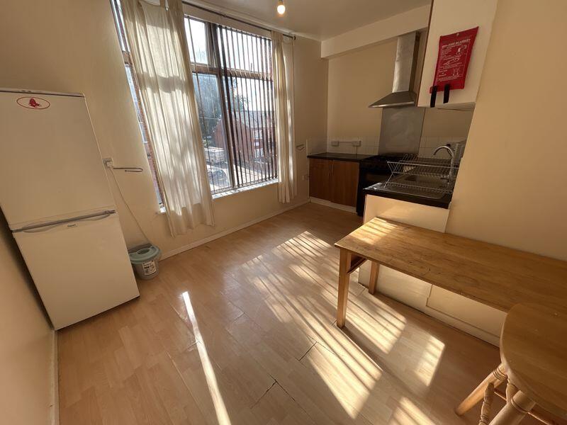 House in Nottingham - View 5