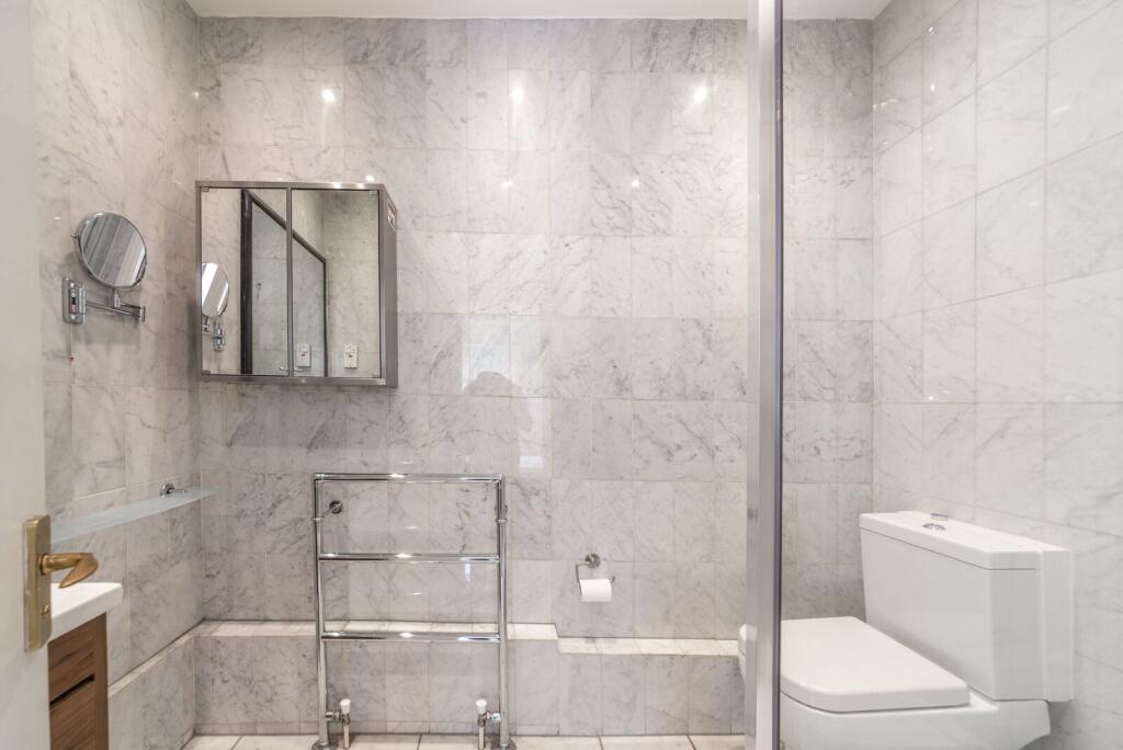 Apartment in London - View 5