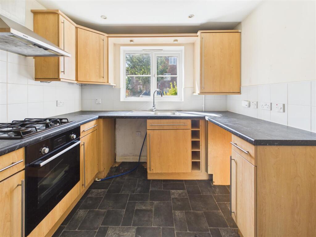 Main image of property: Spruce Road, Nuneaton * VACANT WITH NO UPWARD CHAIN *