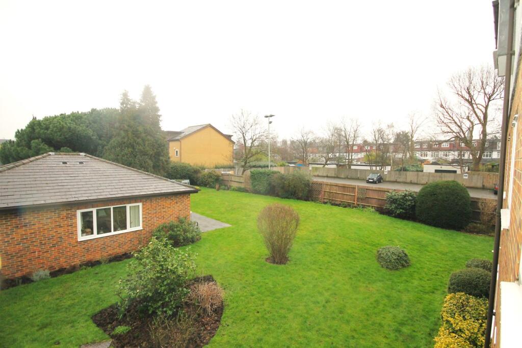 Montague Lodge, 95 Rectory Road, Beckenham, BR3 photo 3