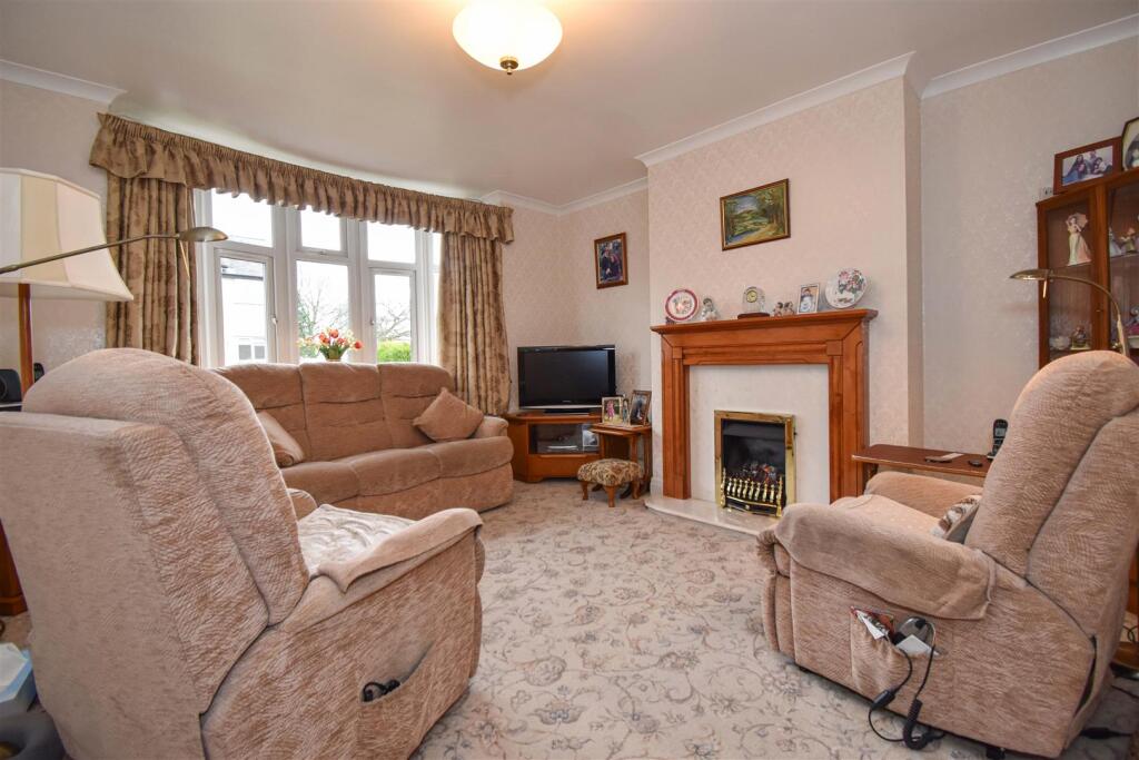 Croft Avenue, Penrith photo 3