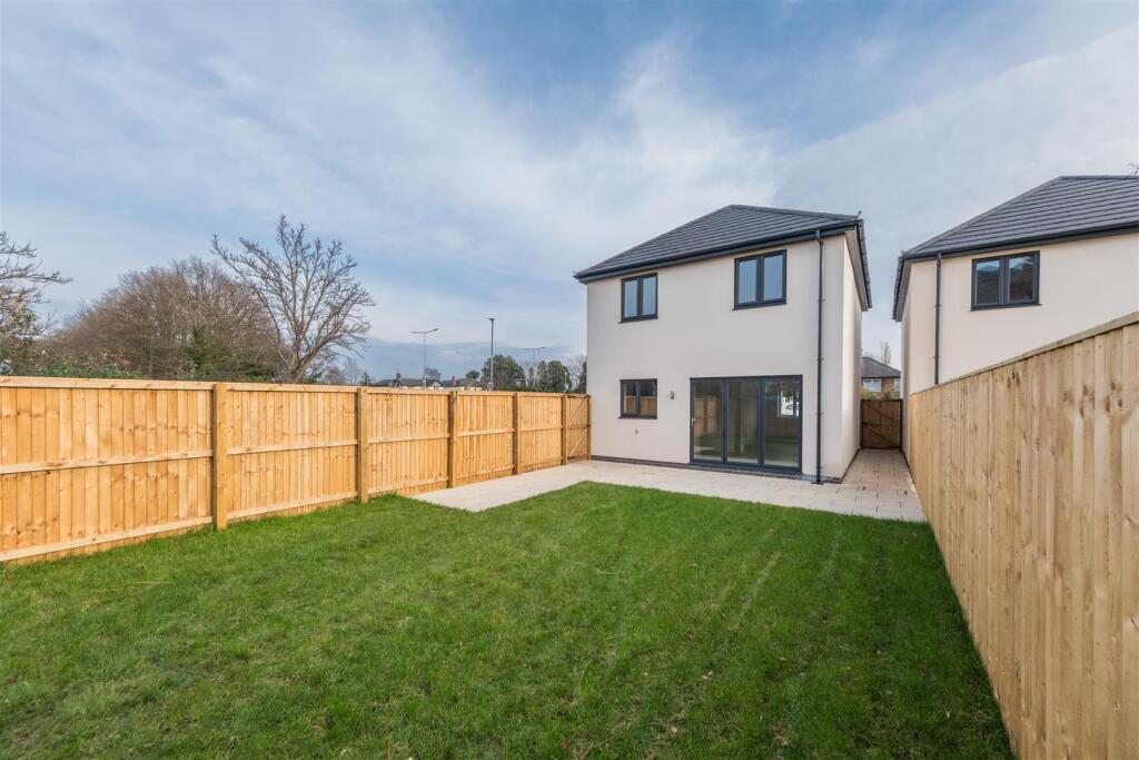 3-bed detached on Pipers Lane, Hoole, £425,000