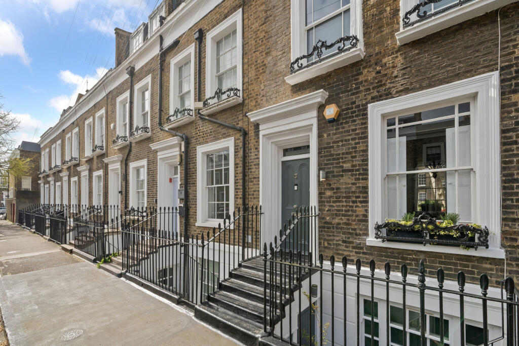 Main image of property: Rees Street, London, N1