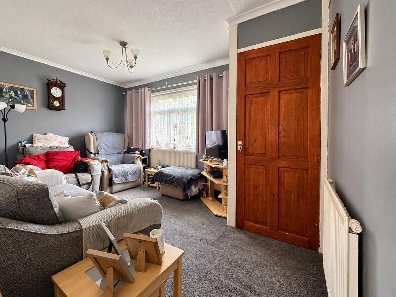 House in Cardiff, Pont-y-Clun - View 4