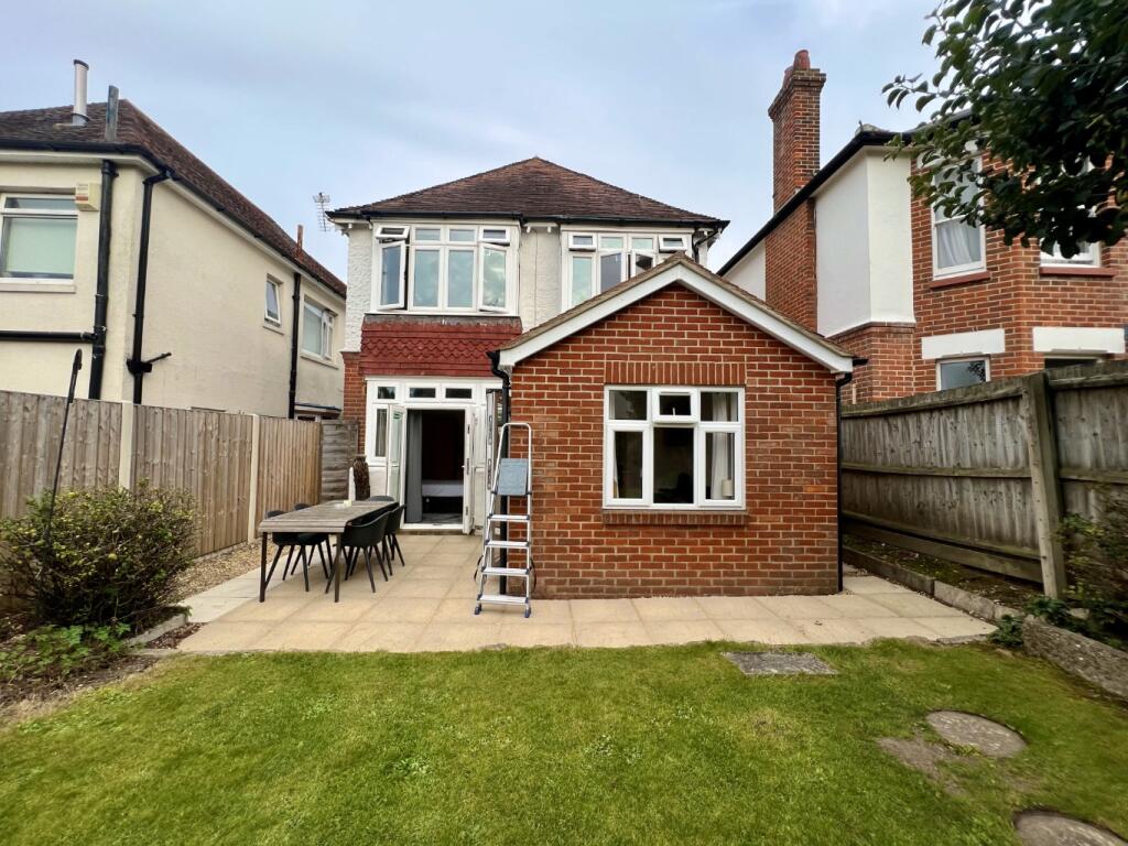 House in Bournemouth, Winton - More
