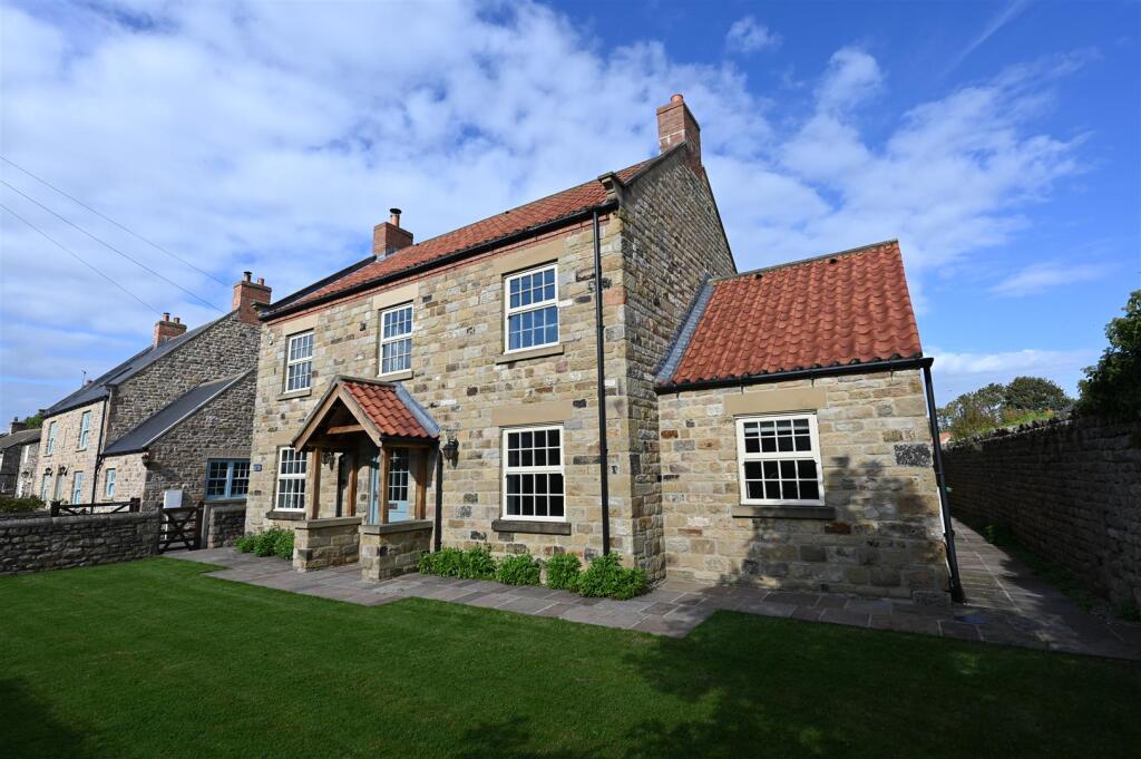 Main image of property: 16a Richmond Road, Brompton On Swale, Richmond