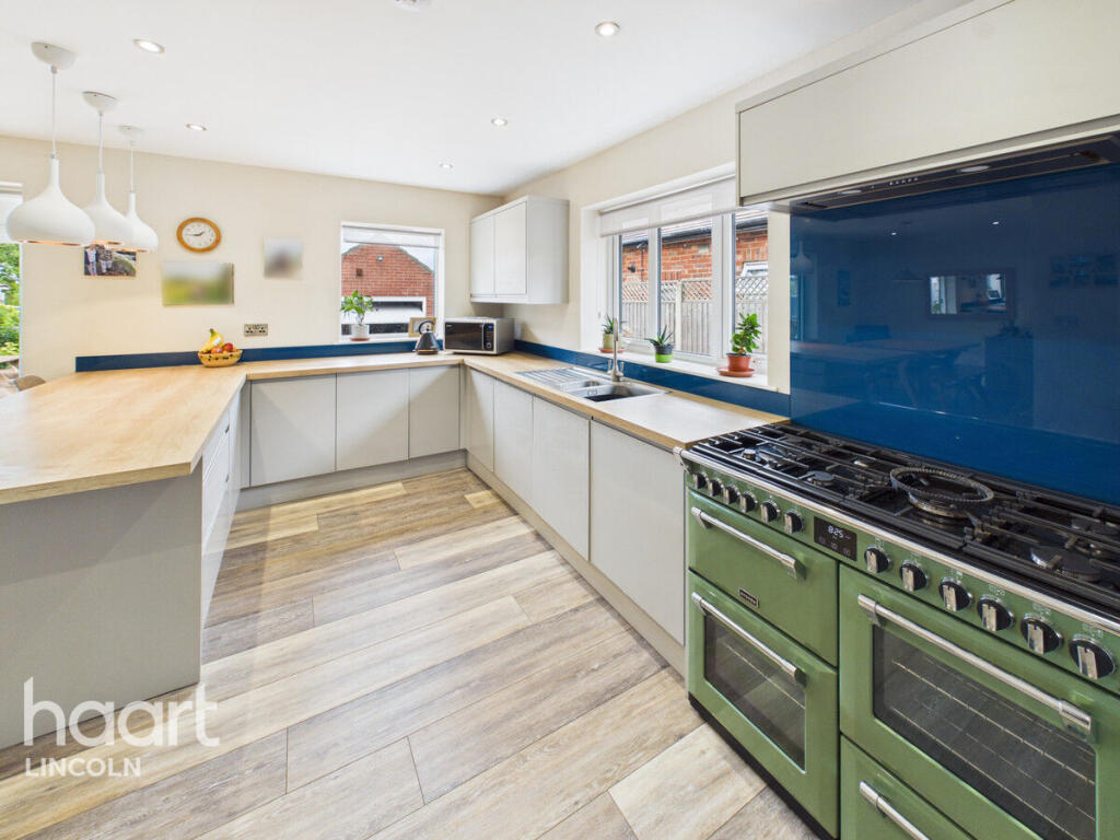 House in North Kesteven, Branston and Mere - View 3