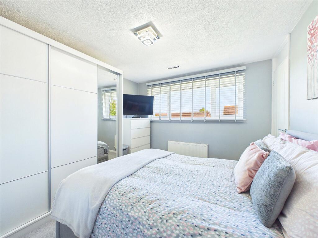 Winchcombe Drive, Worcester, Worcestershire, WR4 photo 4