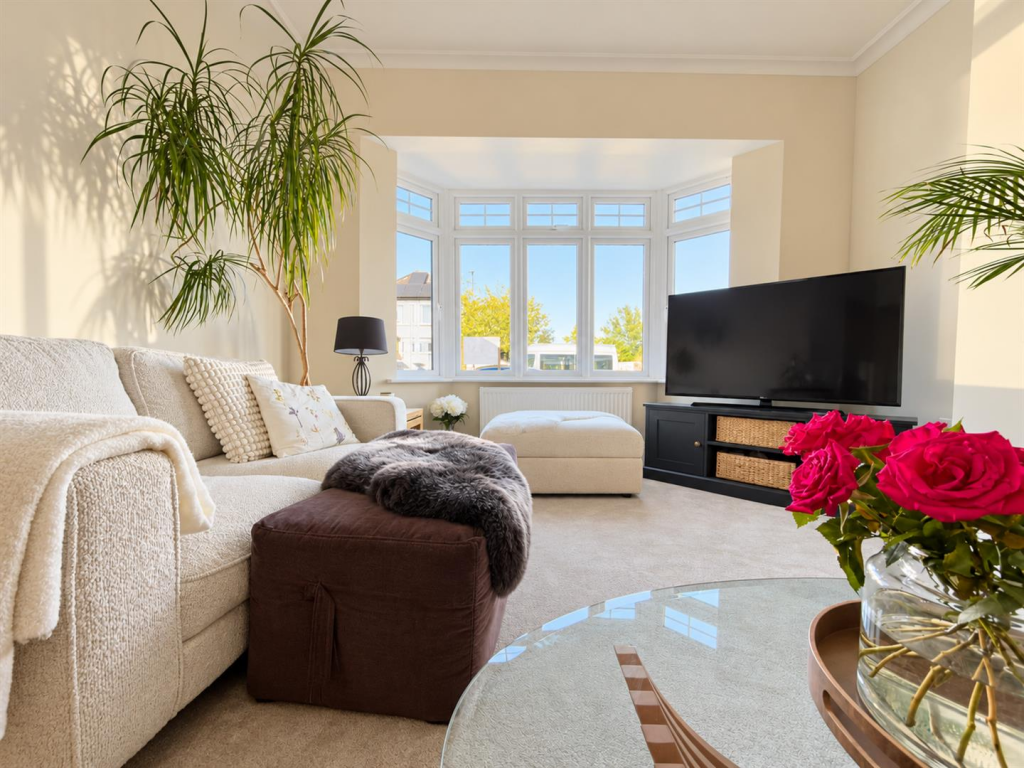 Upwick Road, Eastbourne, BN20 8NA photo 4