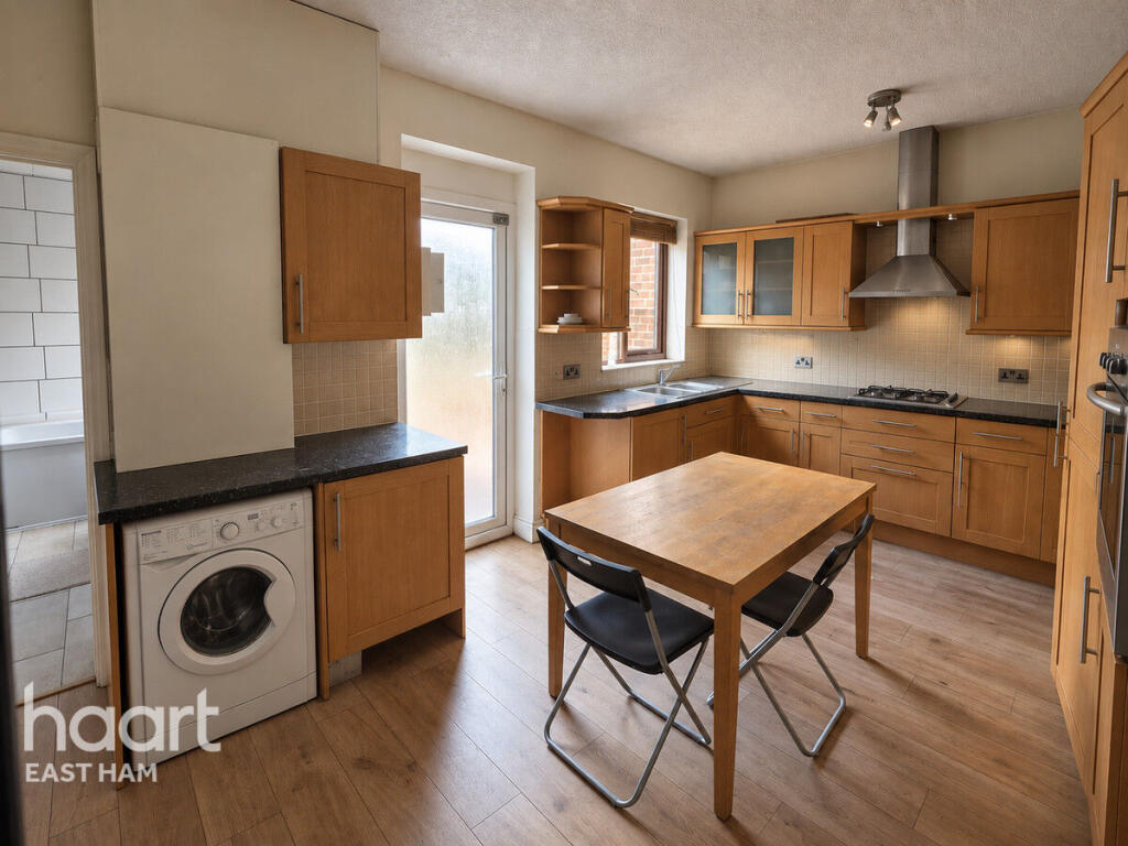 House in London - View 3