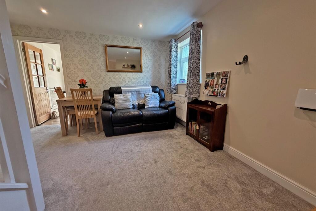 House in Holmer Green, Little Missenden - View 5