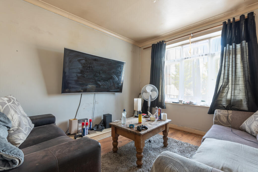 Apartment in Hull - View 3