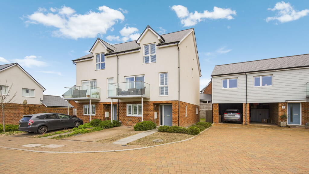 Main image of property: Elsanta Close, Tunbridge Wells