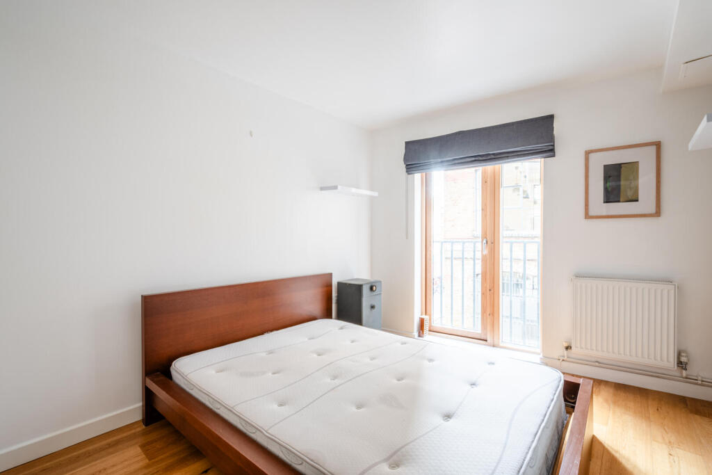 Apartment in London - More