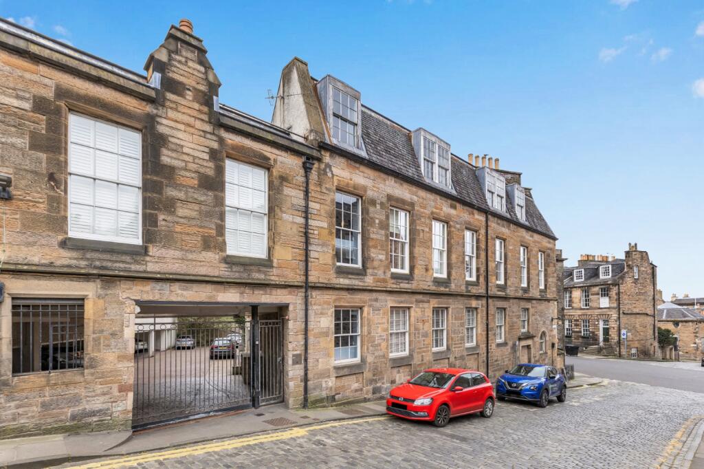 Main image of property: 2/1 York Lane, New Town, Edinburgh, EH1 3HY
