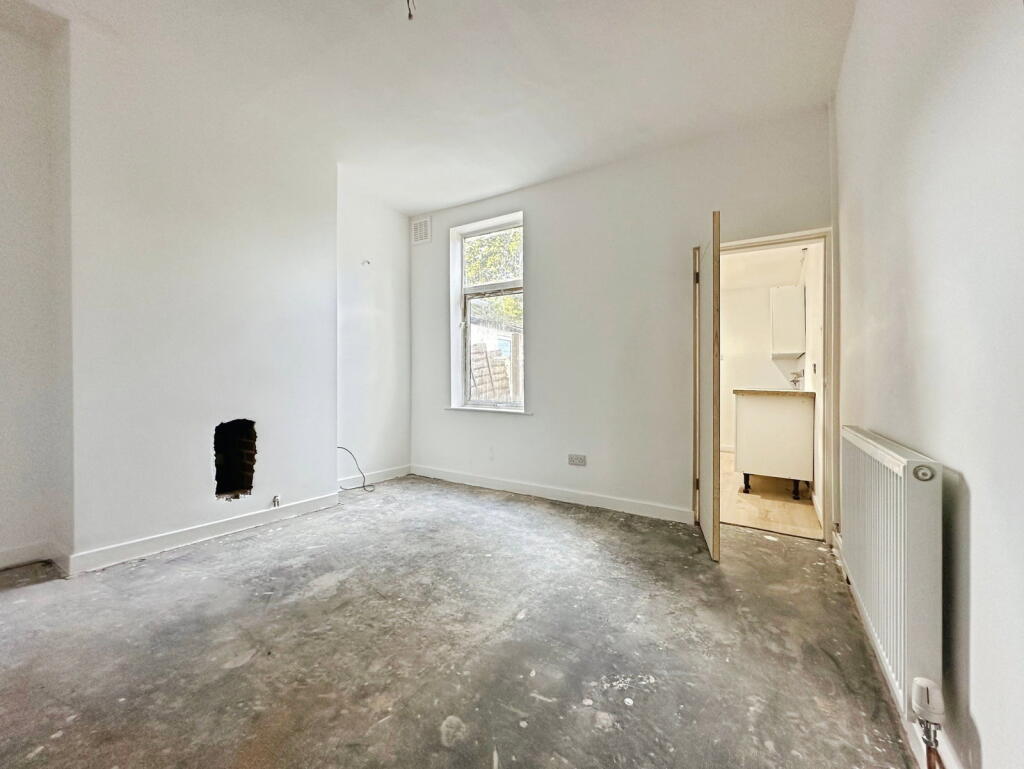 House in Wolverhampton - View 3