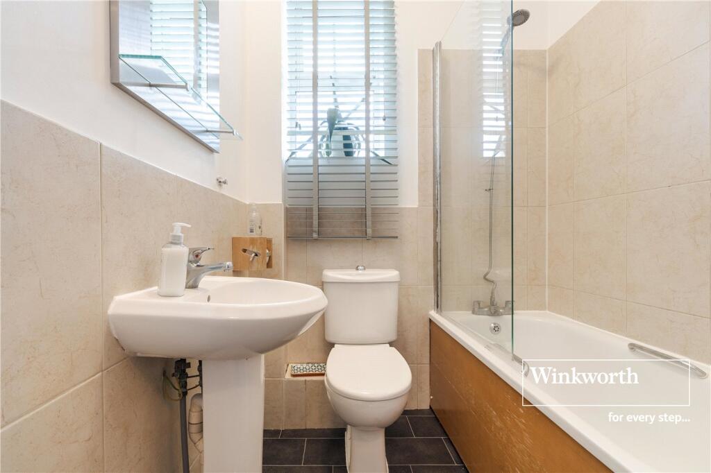 Apartment in Christchurch, Pokesdown, Bournemouth - More