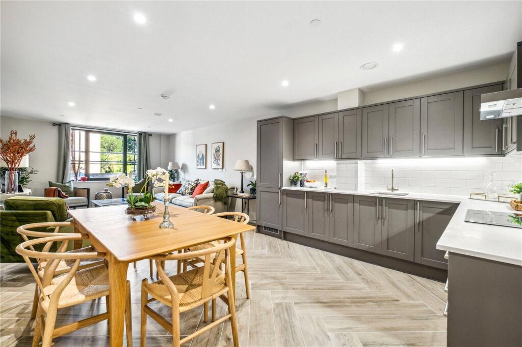 Main image of property: Fallsbrook Road, SW16