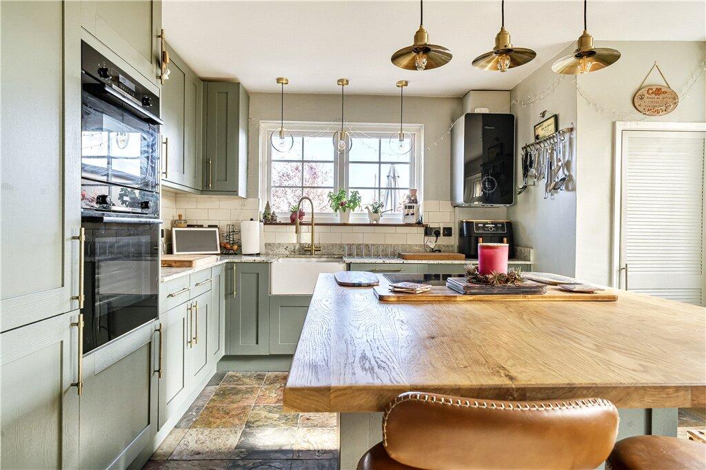 House in Southampton - View 4