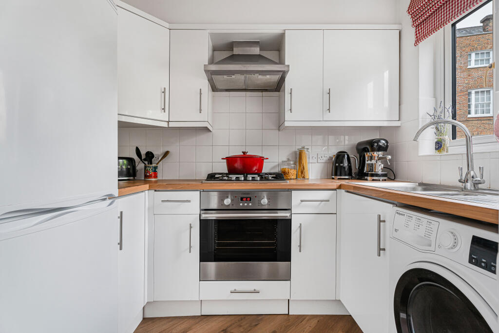 House in Stevenage - View 5