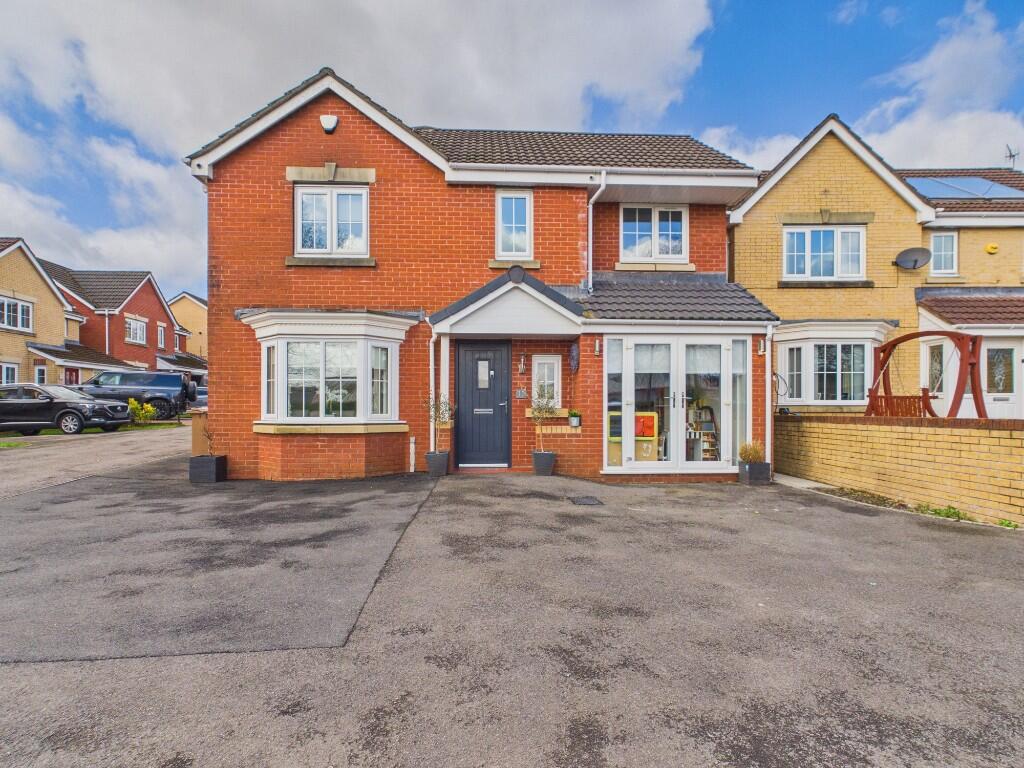 Main image of property: Pwll Yr Allt, Hengoed, Caerphilly, CF82