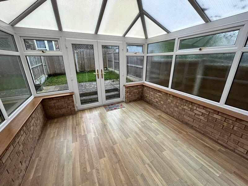 Ward Close, Penrhyn Bay - More