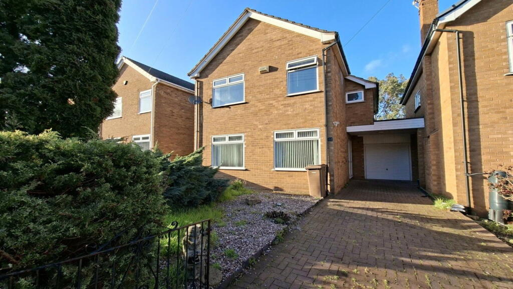 Main image of property: St. Andrews Road, Prenton, CH43 1TD