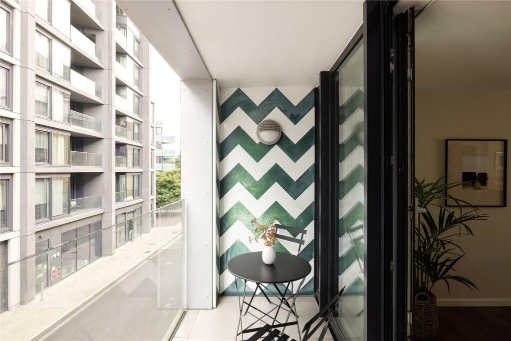 Apartment in London - View 3