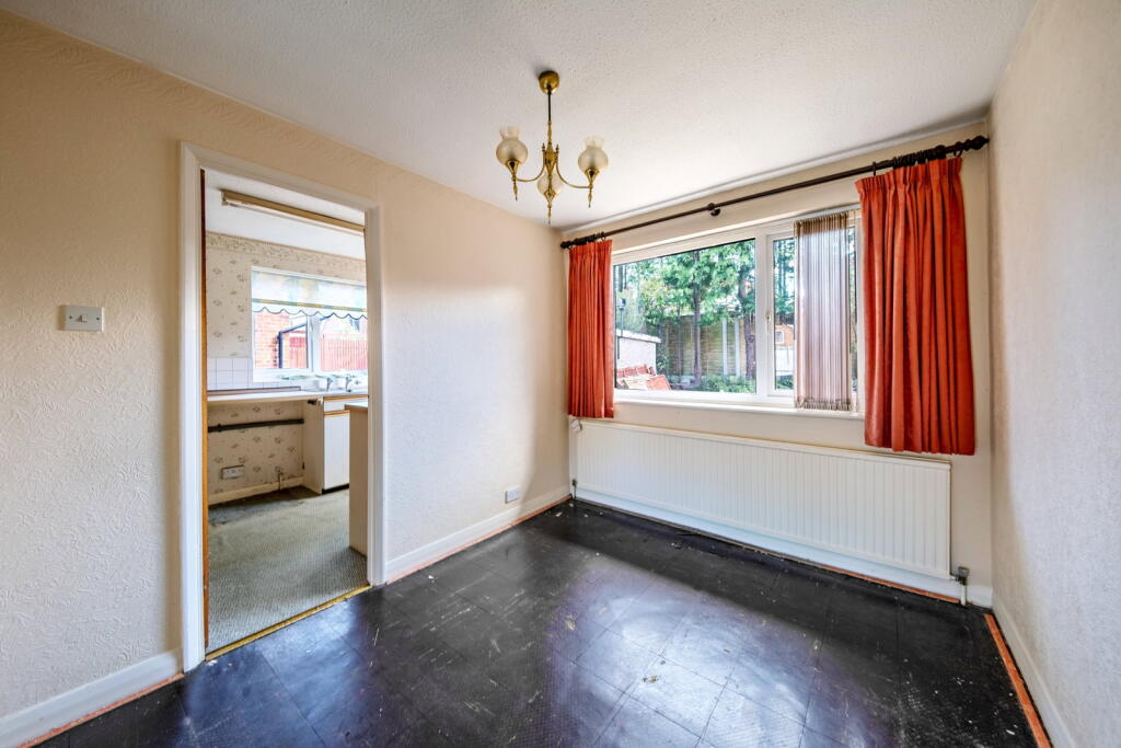 House in Leeds, Alwoodley - View 4